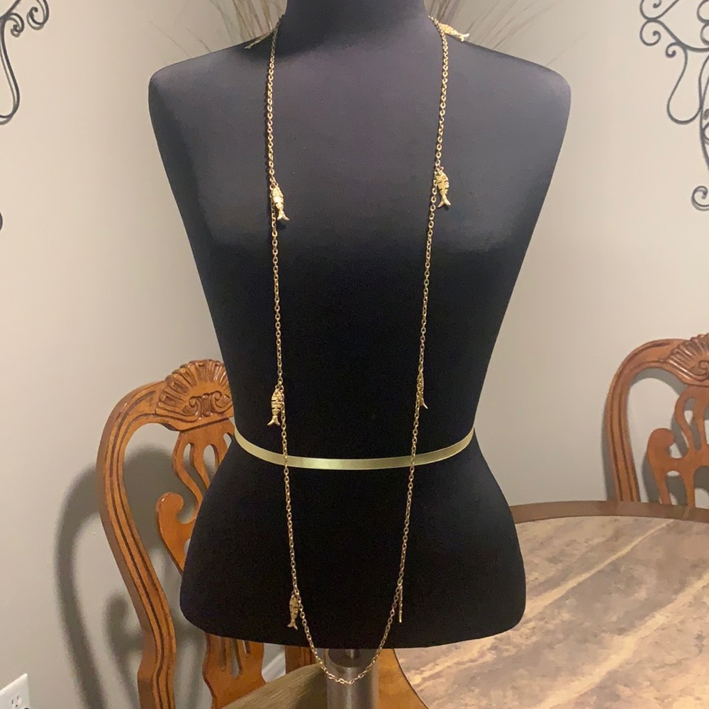 Vintage fish charm 54” gold chain necklace - Picture 2 of 5